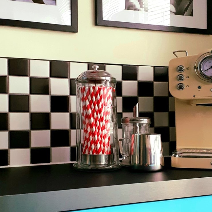 Classic Straw Dispenser Classic Straw Dispenser