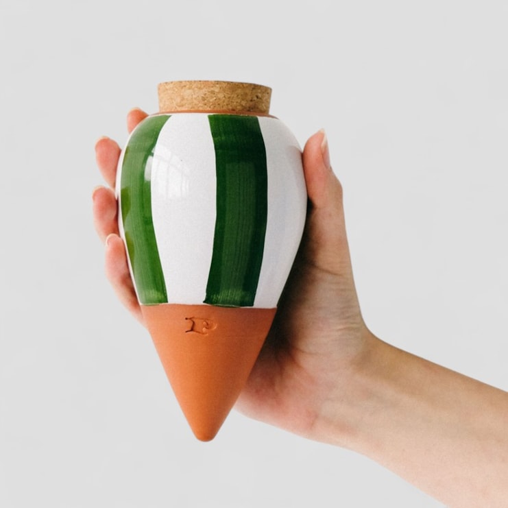 House Plant Water Resevoirs