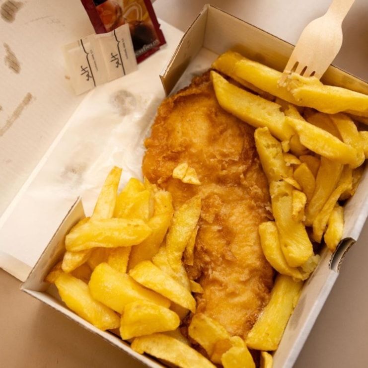 Epping Ongar Heritage Steam Train Trip with Fish & Chips for Two