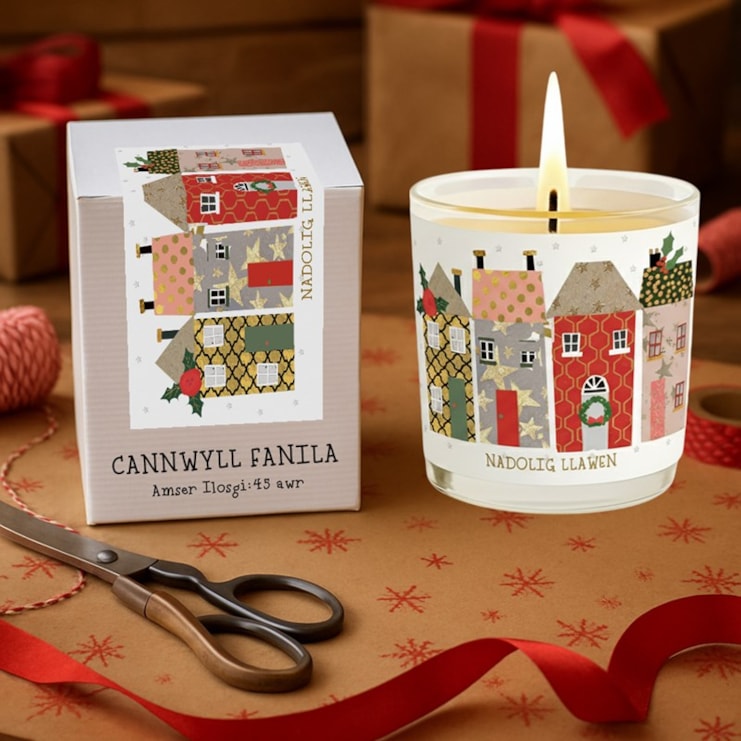 Vanilla Scented Christmas Candle - Nadolig Llawen Houses