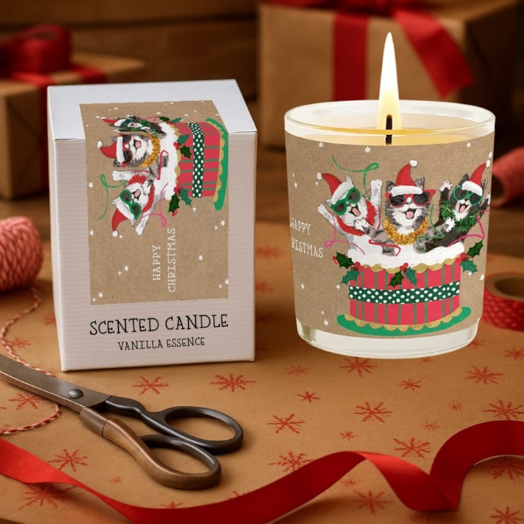 Vanilla Scented Christmas Candle - Christmas Cats In A Cake