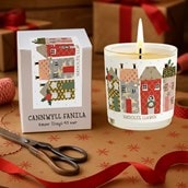 Vanilla Scented Christmas Candle - Nadolig Llawen Houses Vanilla Scented Christmas Candle - Nadolig Llawen Houses