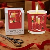 Vanilla Scented Christmas Candle - Nadolig Llawen Festive Drinks