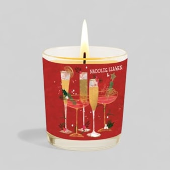 Vanilla Scented Christmas Candle - Nadolig Llawen Festive Drinks