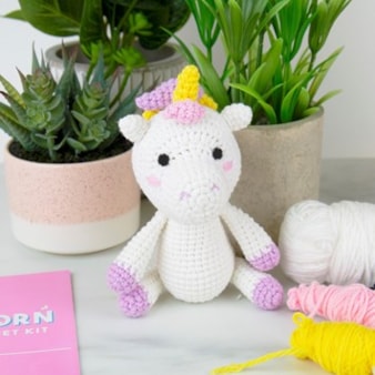 Unicorn DIY Crochet Kit Unicorn DIY Crochet Kit