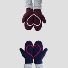 Crochet Heart Mittens | Available In Two Colours