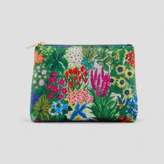 Merry & Wild Velvety Soft Handbag Essentials with Hand Cream & Hand Wash Merry & Wild Velvety Soft Handbag Essentials with Hand Cream & Hand Wash