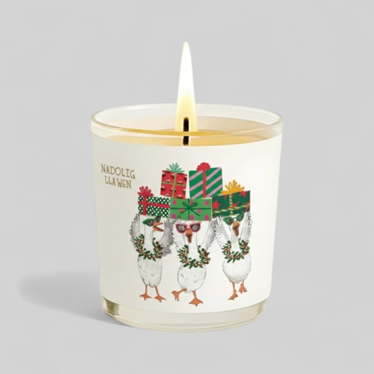 Vanilla Scented Christmas Candle - Nadolig Llawen Geese With Presents