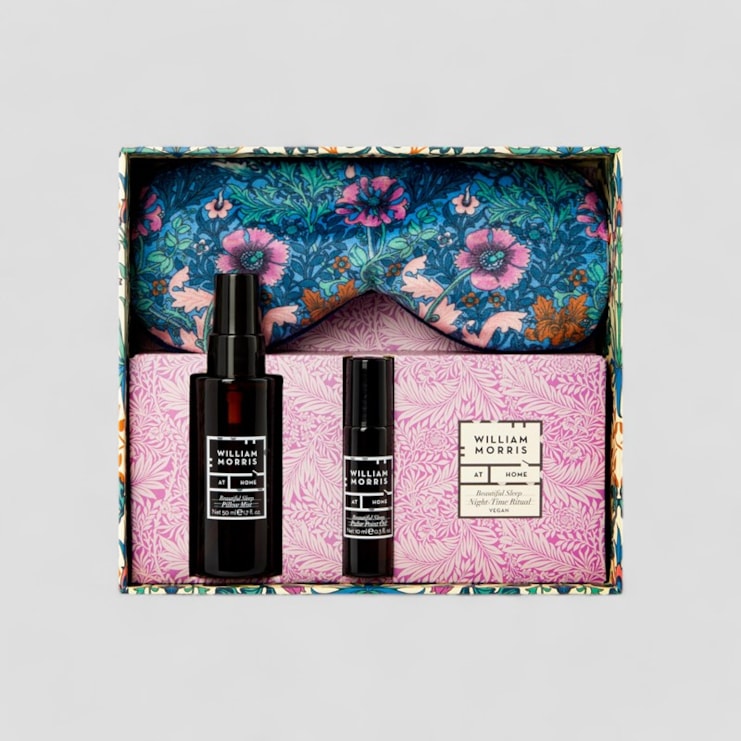 William Morris Night Time Ritual of Lavender Filled Velvet Eye Mask, Pillow Mist William Morris Night Time Ritual of Lavender Filled Velvet Eye Mask, Pillow Mist