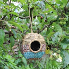 Artisan Wild Bird Nester Artisan Wild Bird Nester